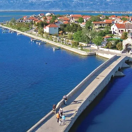 Bella Apartments * Vir