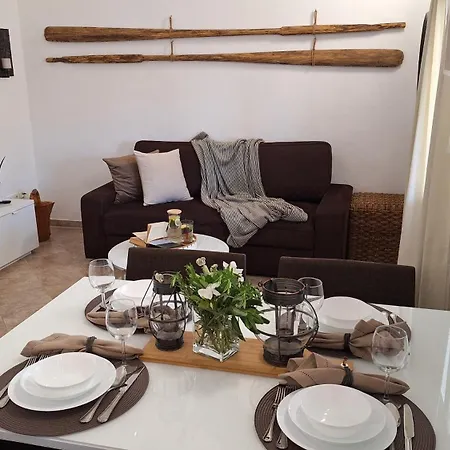 Bella Apartments * Vir