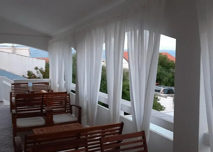 Διαμέρισμα Bella *