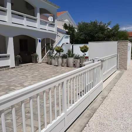 Bella Apartments Apartman
