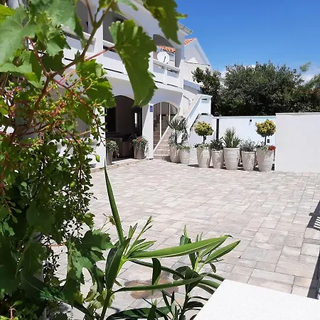Bella Apartments Apartman