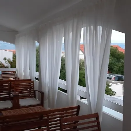 Apartman Bella Apartments *