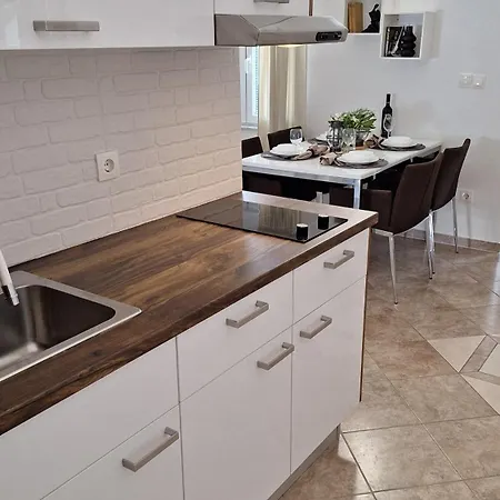 Bella Apartments