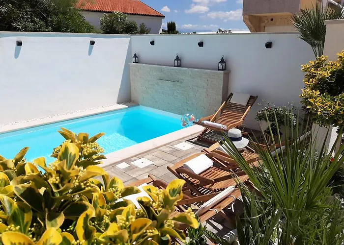 Bella Apartments Апартаменты